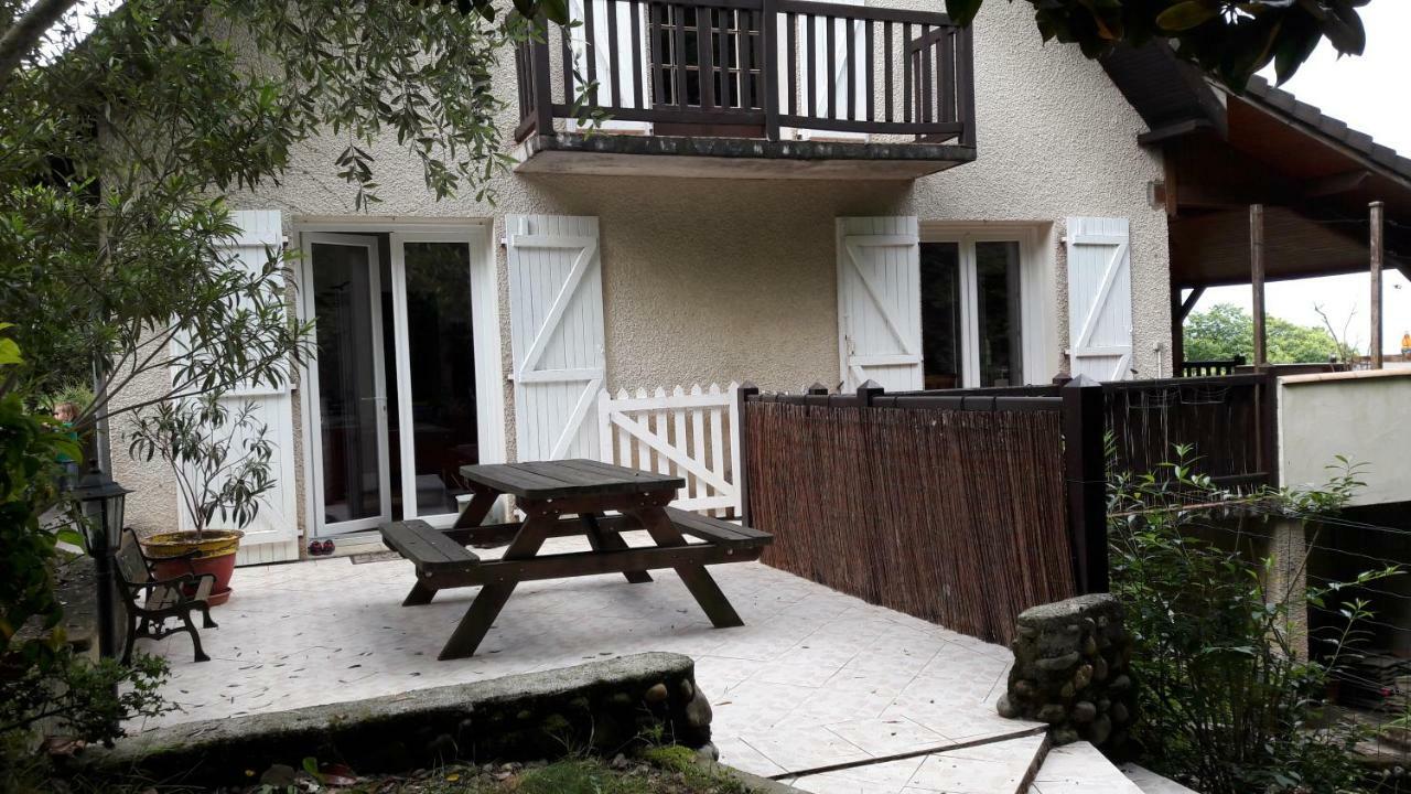 B&B En Plein Coeur De La Foret Artiguelouve ภายนอก รูปภาพ